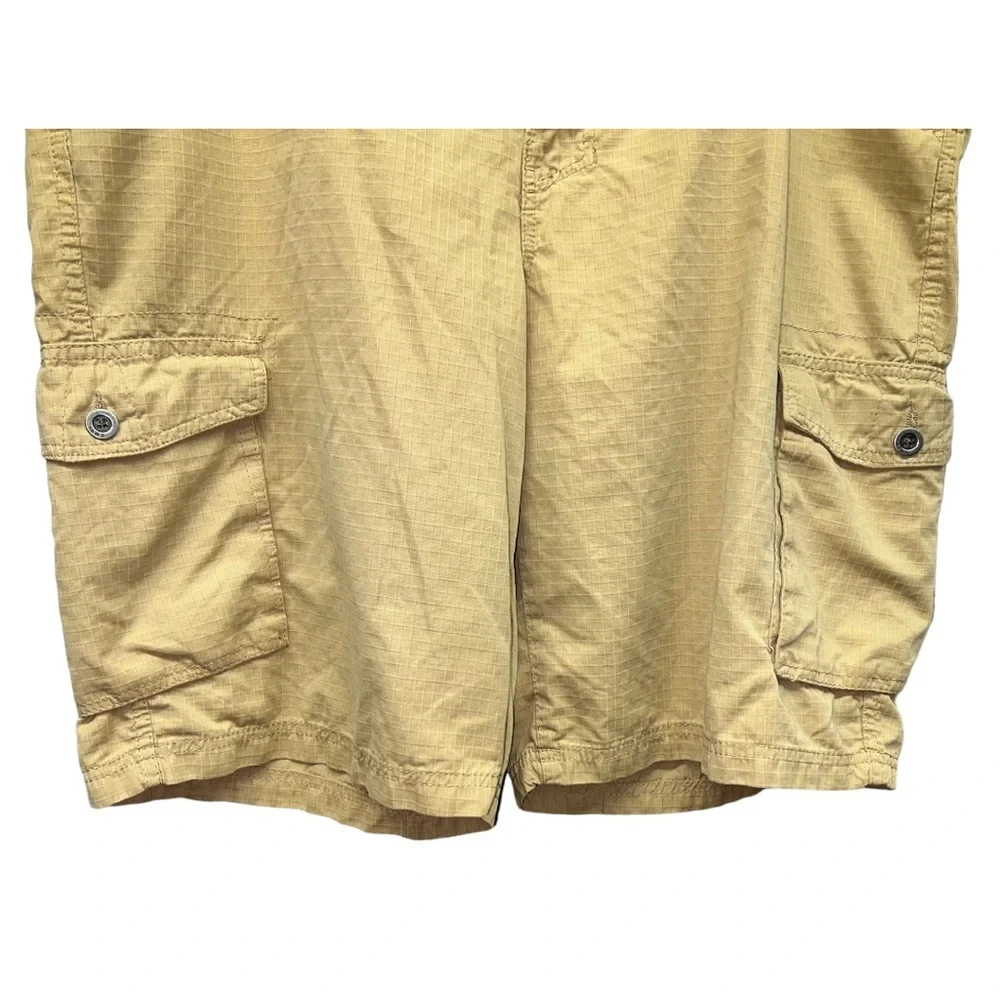 Tony Hawk Cargo Shorts Men’s Size 40 Tan Khaki Casual